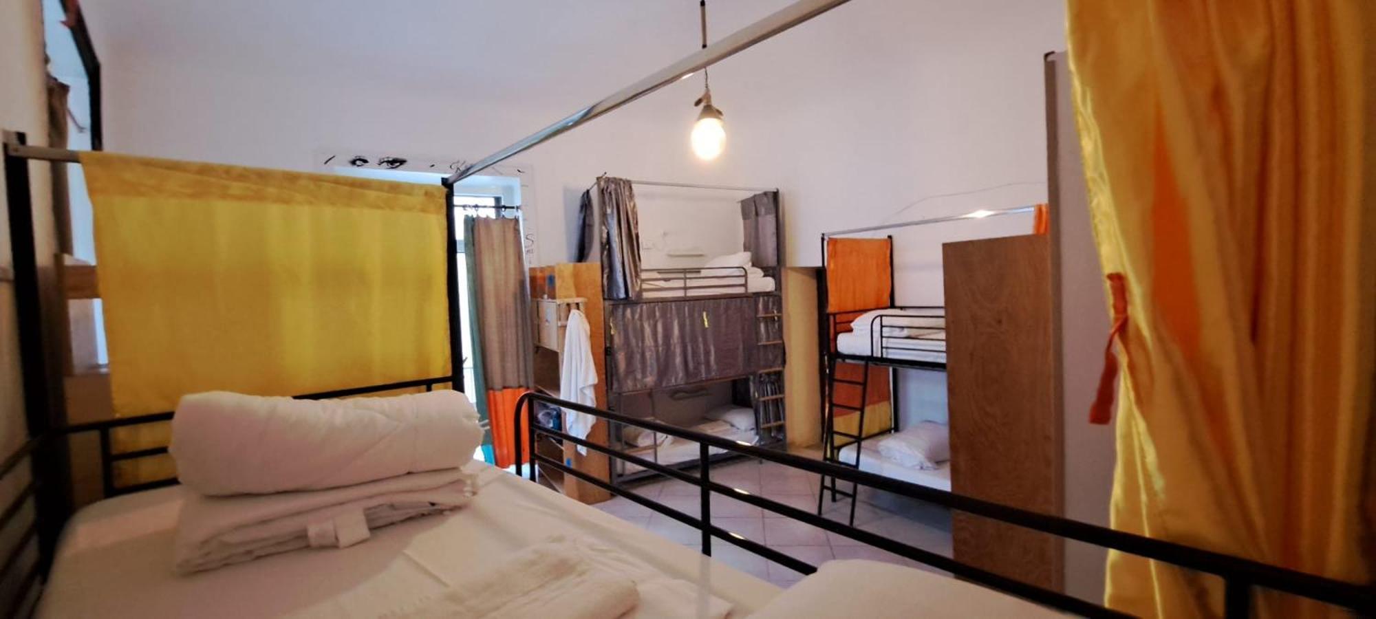Ostello Exclusive Dependance ปาแลร์โม ภายนอก รูปภาพ